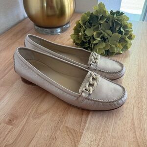 Stuart Weitzman Lightly Gold Metallic Flats Moccasins Size 10.5